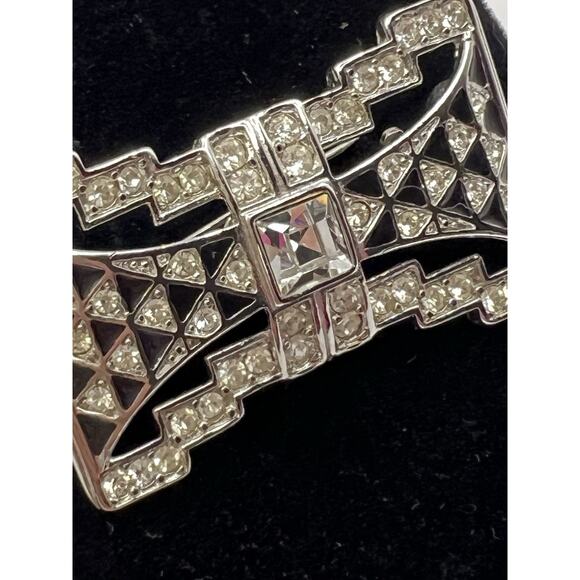 Vintage Givenchy Signed Art Deco Style Enamel Rhinestone Bow Tie Brooch Pin - Picture 4 of 6